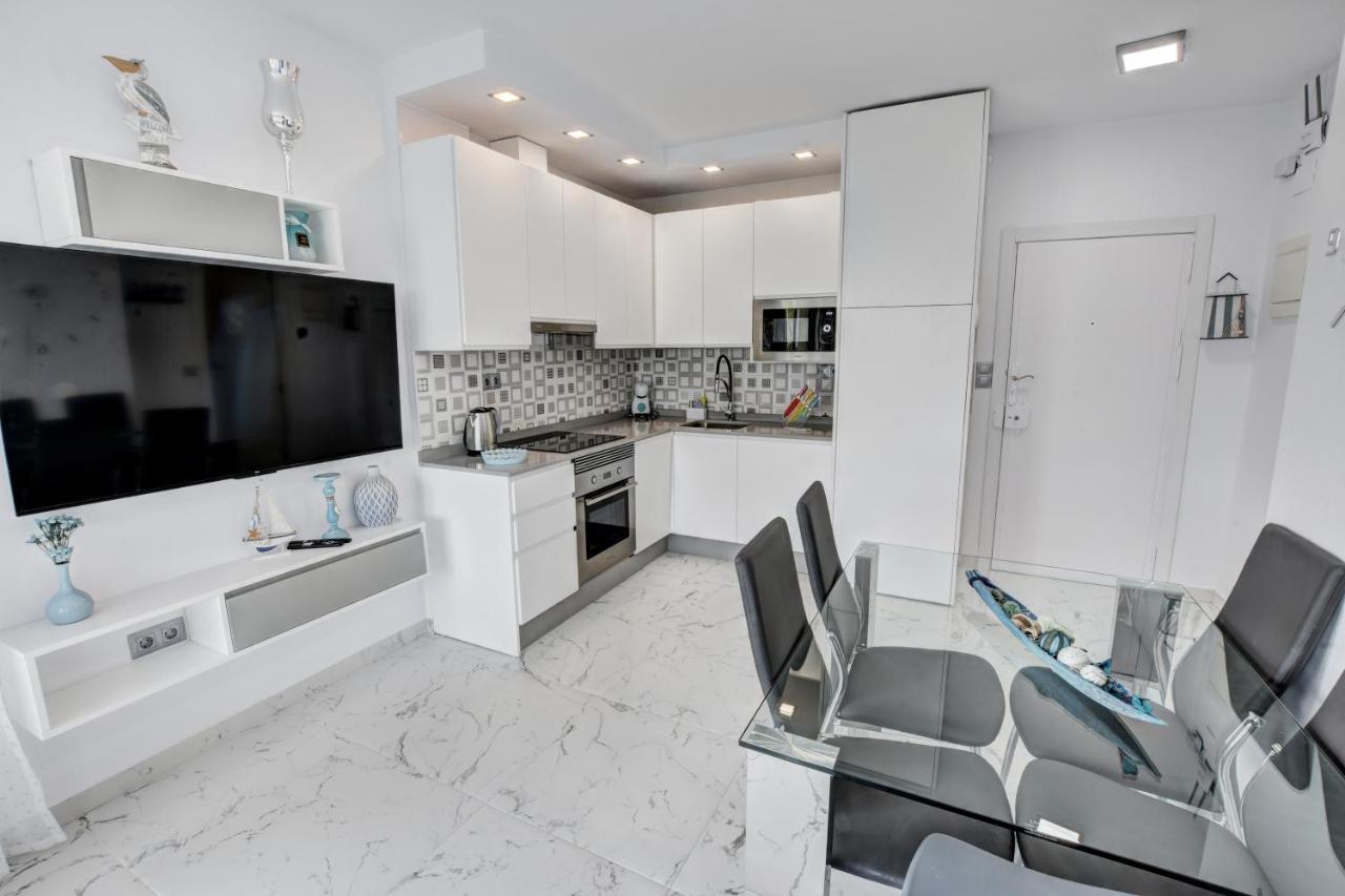 Bil Bil - C&G Benal Beach Apartment بينالماذينا المظهر الخارجي الصورة